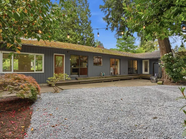 909 Seymour Blvd, North Vancouver, BC V7J 2J7
