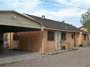 907 1/2 Franciscan St NE, Albuquerque, NM 87102