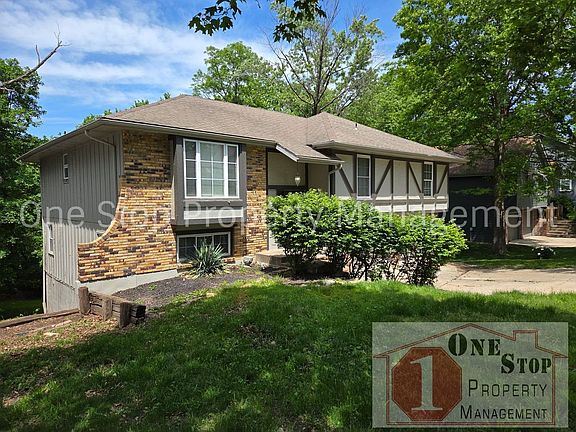 2nd image of 3032 NE 73rd Ter