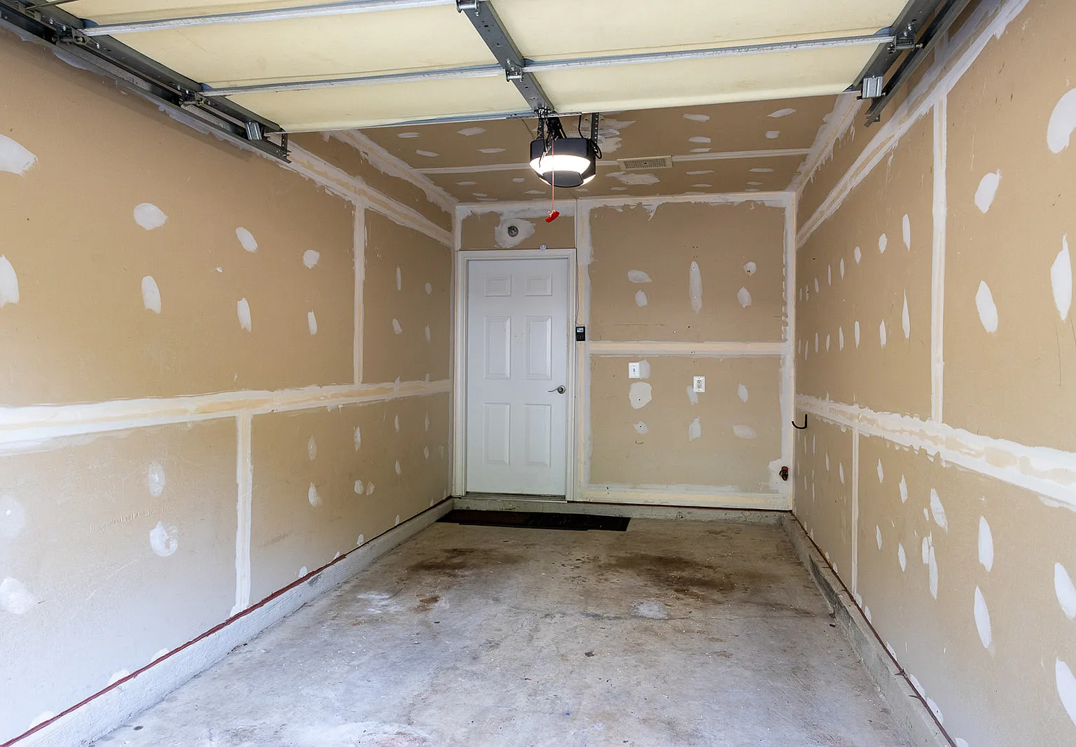 3 bed, 2.5 bath, 1532 sqft, $2,500 — Photo 3