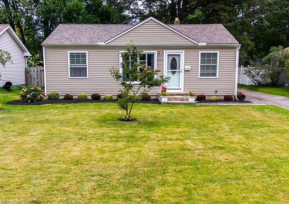 1st image of 38555 Ninadell Ave