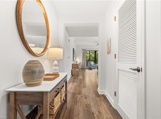 1045 Sandpiper St #G-204, Naples, FL 34102
