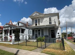 2801 Esplanade Ave, New Orleans, LA 70119