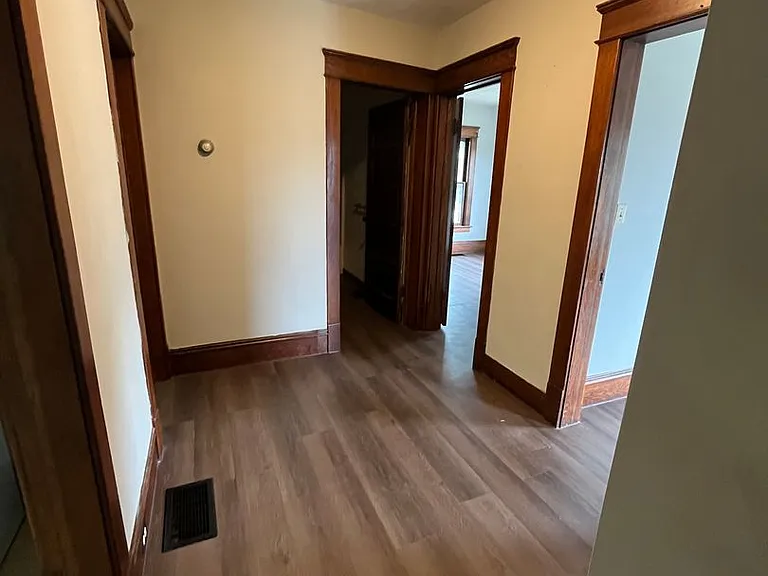 549 Pine Street — Photo 7