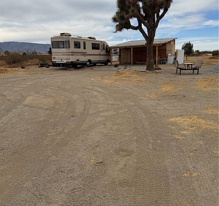 1st image of 3185 Olivera Rd