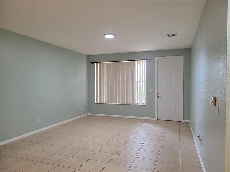 3569 Forest Hill Blvd #117 — Photo 10