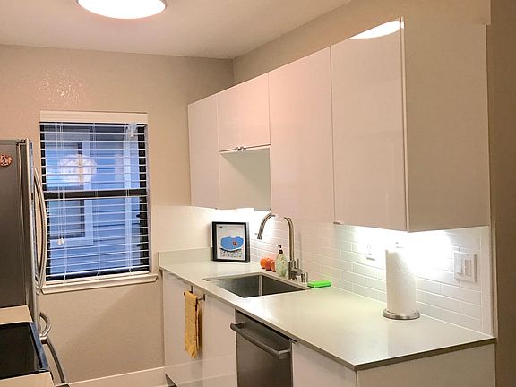 5th image of 70 Shoreline Ct #94804
