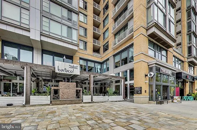 475 K St NW #830 — Photo 17