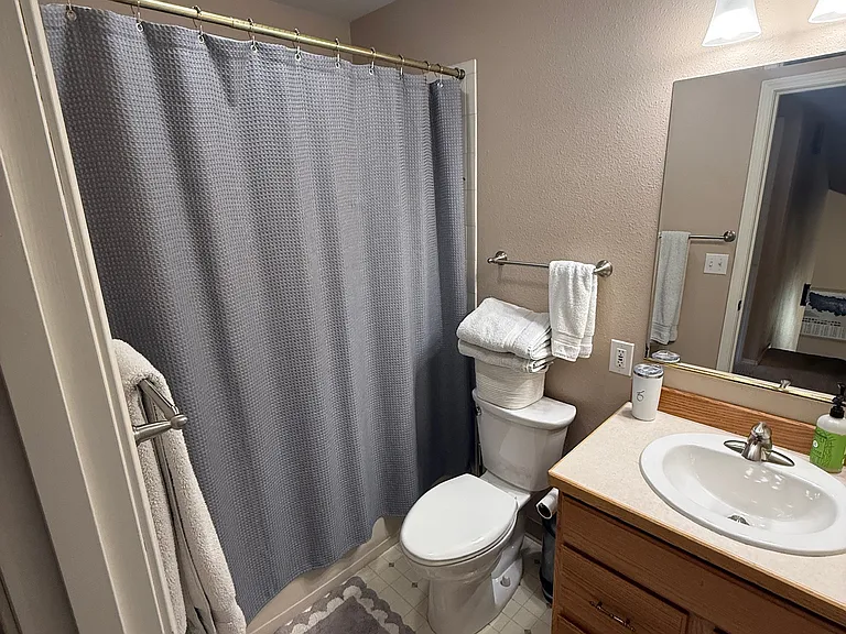 2431 Trisha Ave — Photo 16