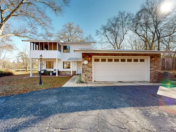 15 Venture Dr, Dothan, AL 36305