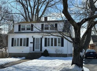 40 Dean Ave, Johnston, RI 02919