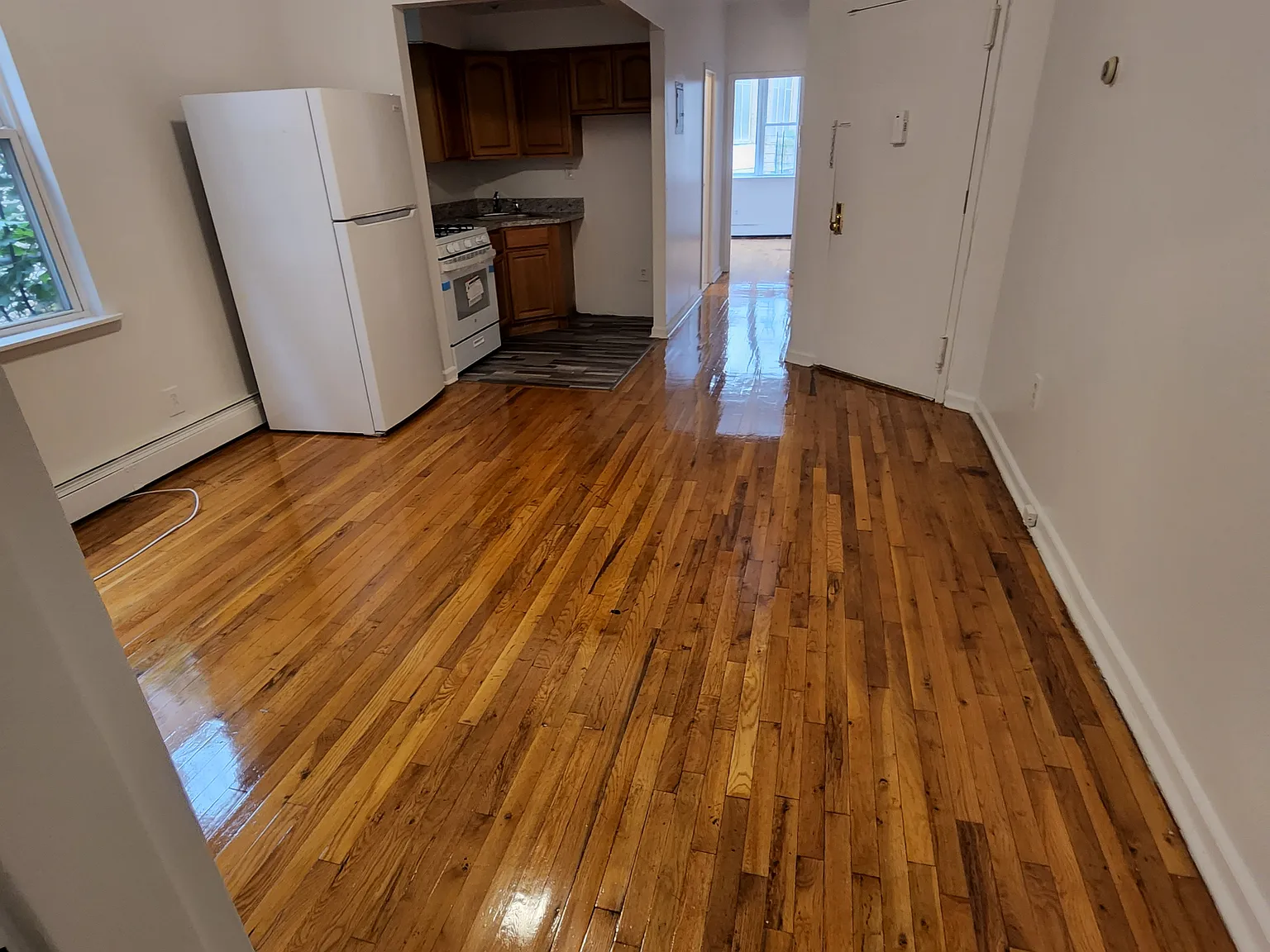 2 bed, 680 sqft, $1,850 — Photo 2