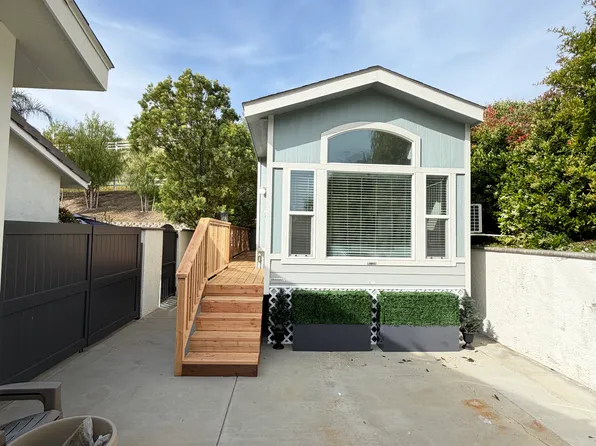 30432 Hidden Valley Ct, Castaic, CA 91384