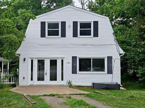 11784 Lee Hwy, Sperryville, VA 22740
