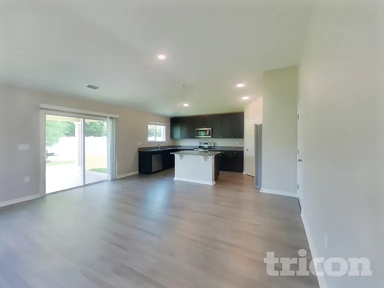 8304 Fouraker Forest Rd — Photo 2