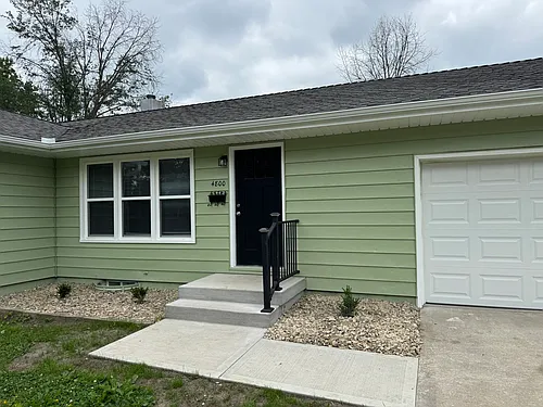 4800 S Crysler Dr Photo 1