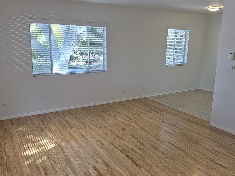 511 Strand St #A — Photo 5