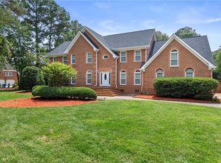 641 Ravenwoods Dr, Chesapeake, VA 23322