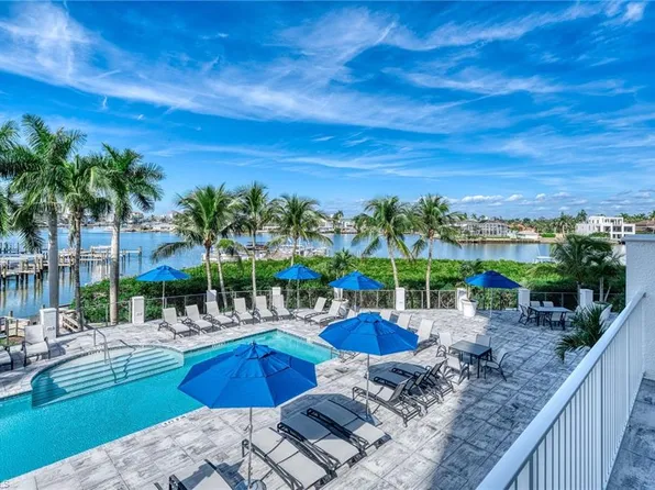 400 Flagship DR #305, NAPLES, FL 34108
