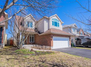 5 Thunderbird Cres, Ottawa, ON K2M2H4