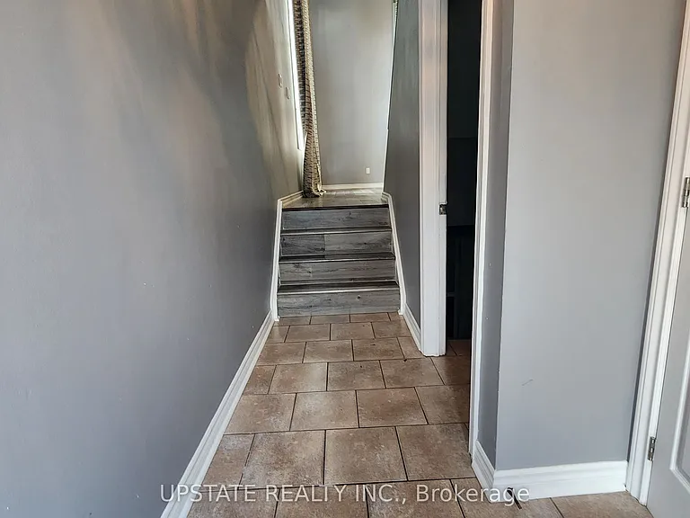 217 Kingswood Dr — Photo 16
