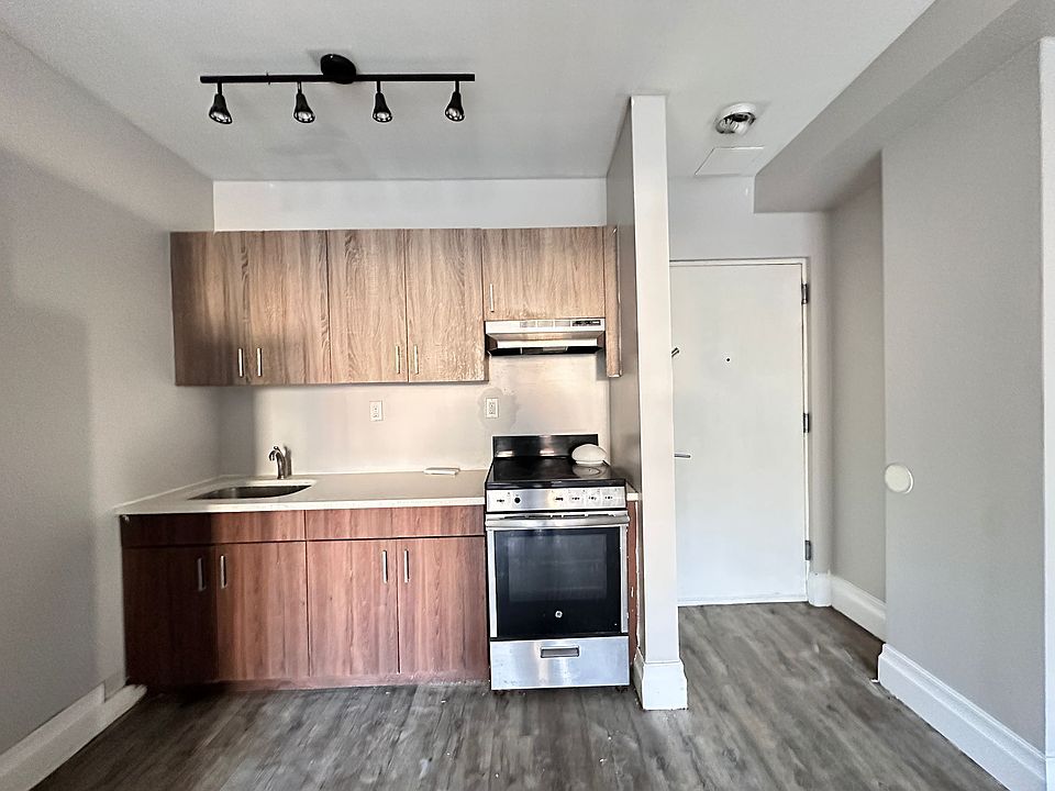 1st image of 106-108 N Grove St #12E