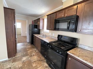 4917 Uxton Ct #812, Sterling Heights, MI 48310