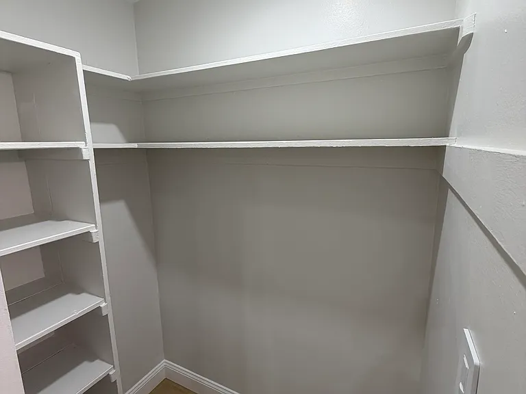 2710 Macomb St NW #204 — Photo 6