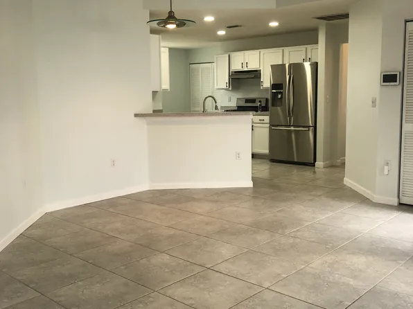 4228 Placid Dr, Sarasota, FL 34243
