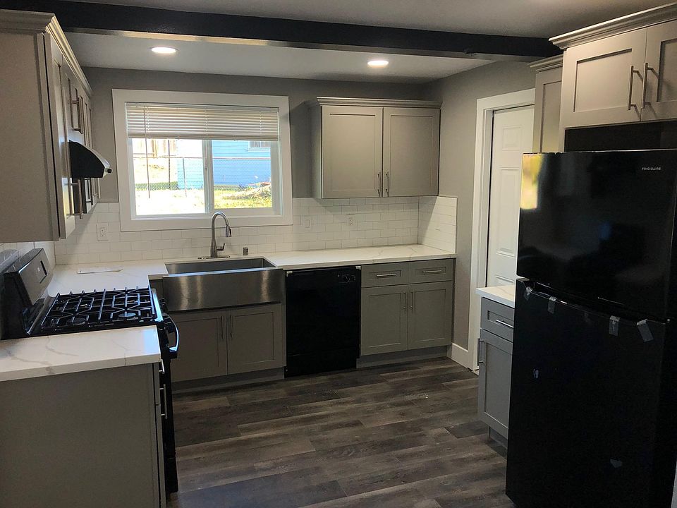 1st image of 721 Payne Ct