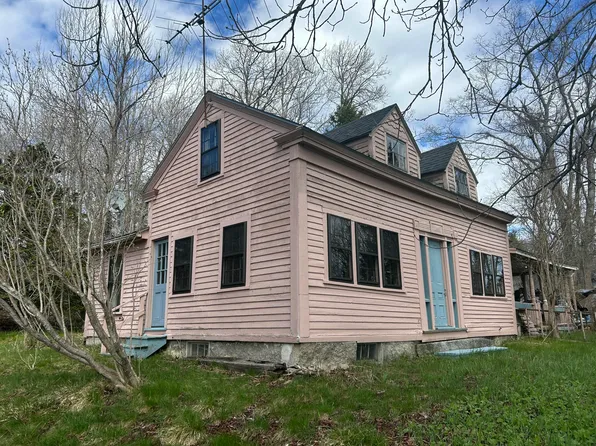 193 Coastal Road, Brooksville, ME 04617