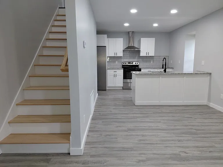 508 W Palmer St — Photo 6