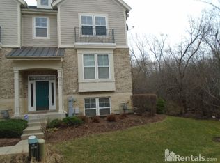 912 Indigo Ct, Hanover Park, IL 60133