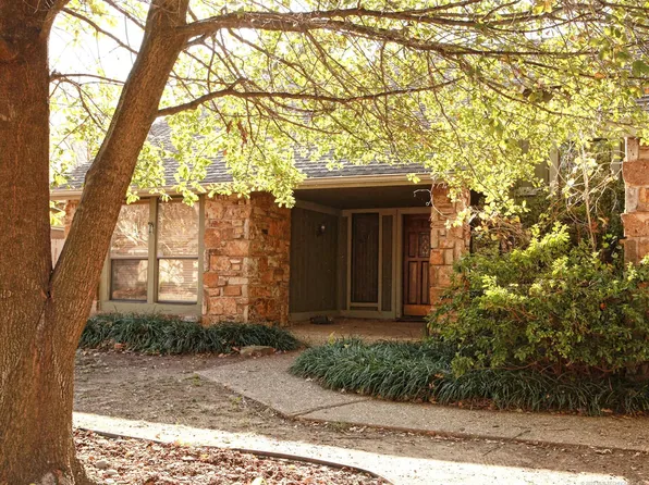 6404 E 94th Pl, Tulsa, OK 74137