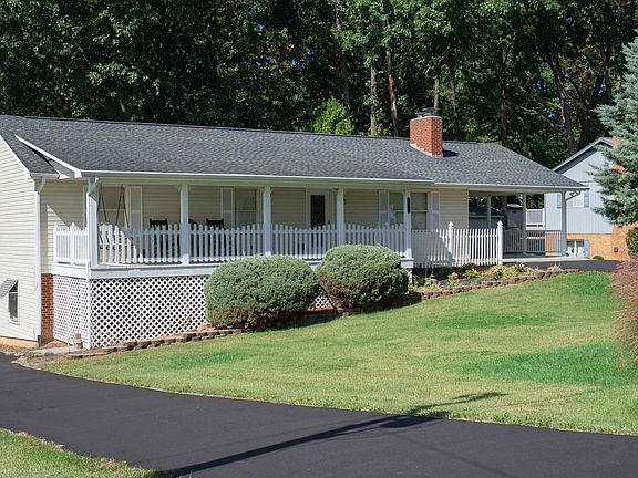 2nd image of 5673 Tanglewood Dr