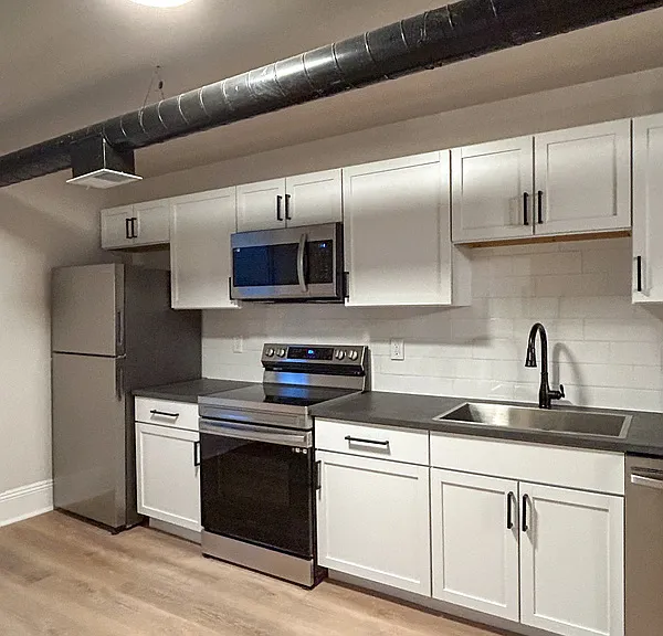3206 Dobson St #3 — Photo 2