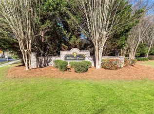 4363 Pond Edge Rd, Snellville, GA 30039