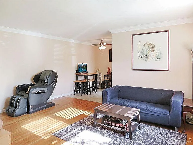 289 Main St #L — Photo 8