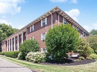 424 Great Rd APT 15, Acton, MA 01720