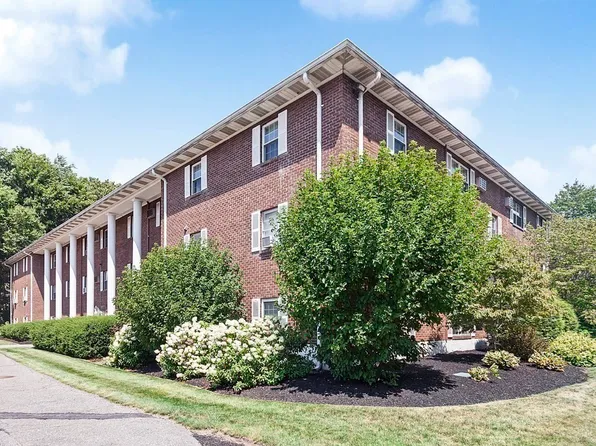 424 Great Rd APT 15, Acton, MA 01720