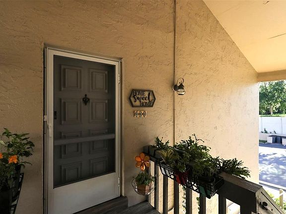 5th image of 430 WINDMEADOWS STREET