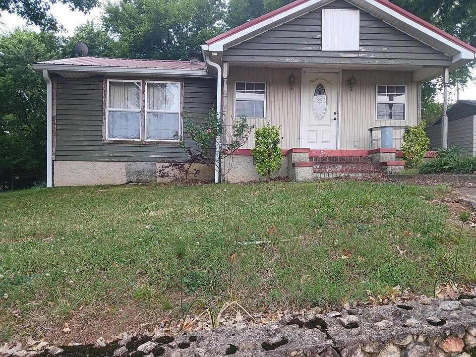 1st image of 133 Smith Dr SW