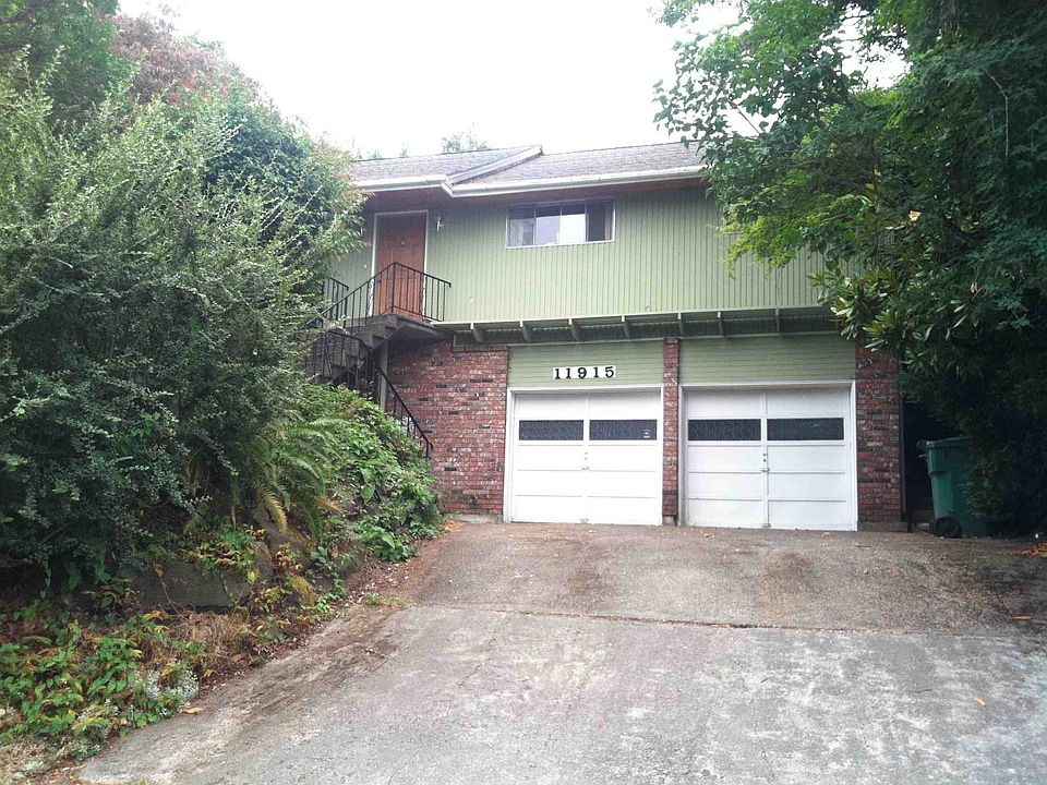 1st image of 11915 Lakeside Ave NE