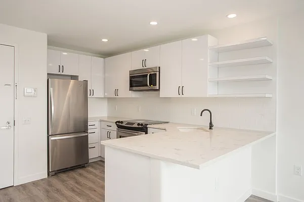 Rented by MNS Marketing | media 11