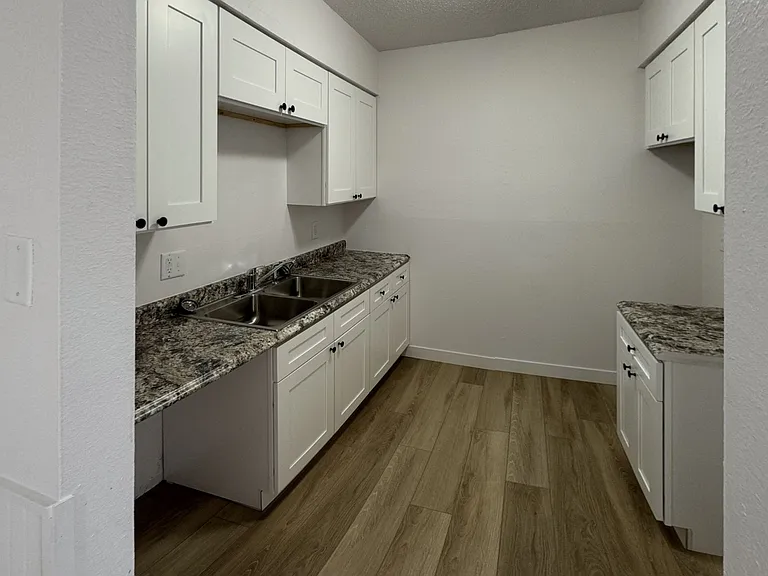 Grand Vision Apartments on 33rd — Photo 8