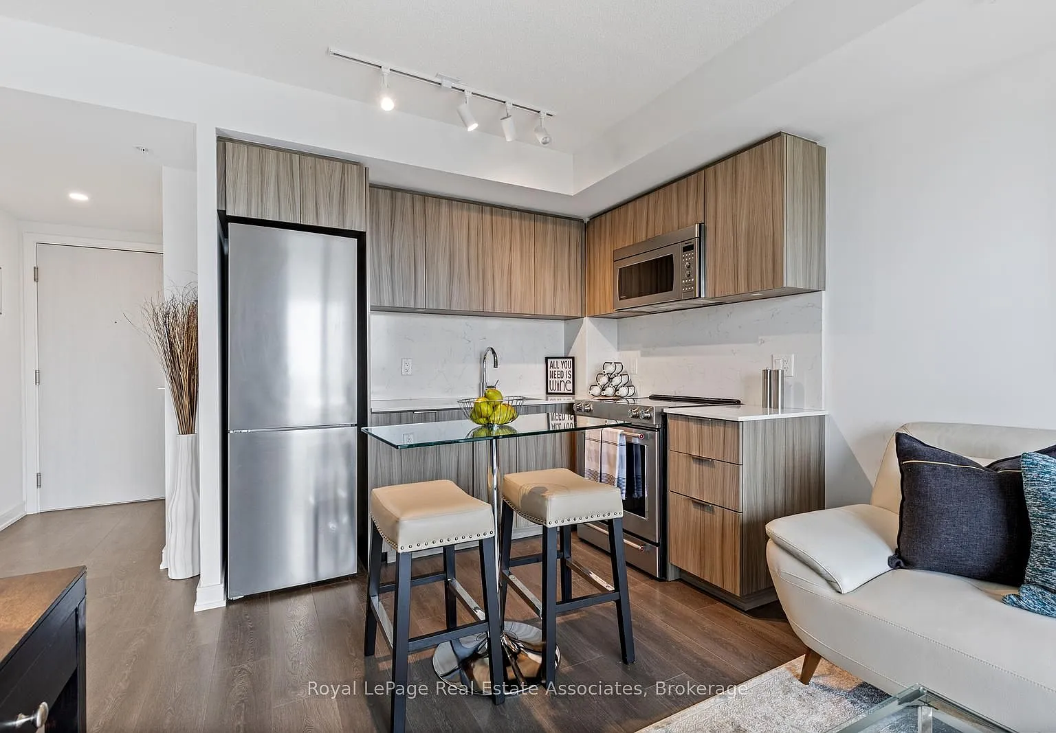 1 bed, $1,950 — Photo 2