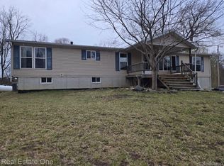 2592 Carson Hwy, Adrian, MI 49221