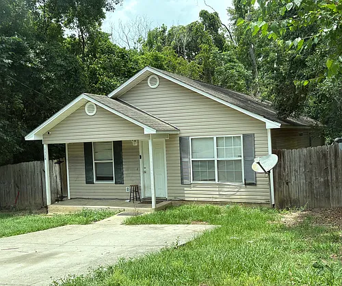 1114 Volusia St Photo 1