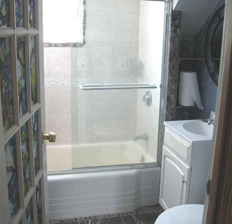 2nd image of 11 Waverly St #3