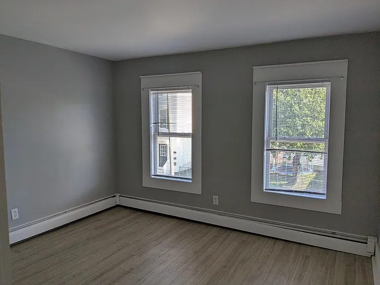 180 Cedar St #2 — Photo 12
